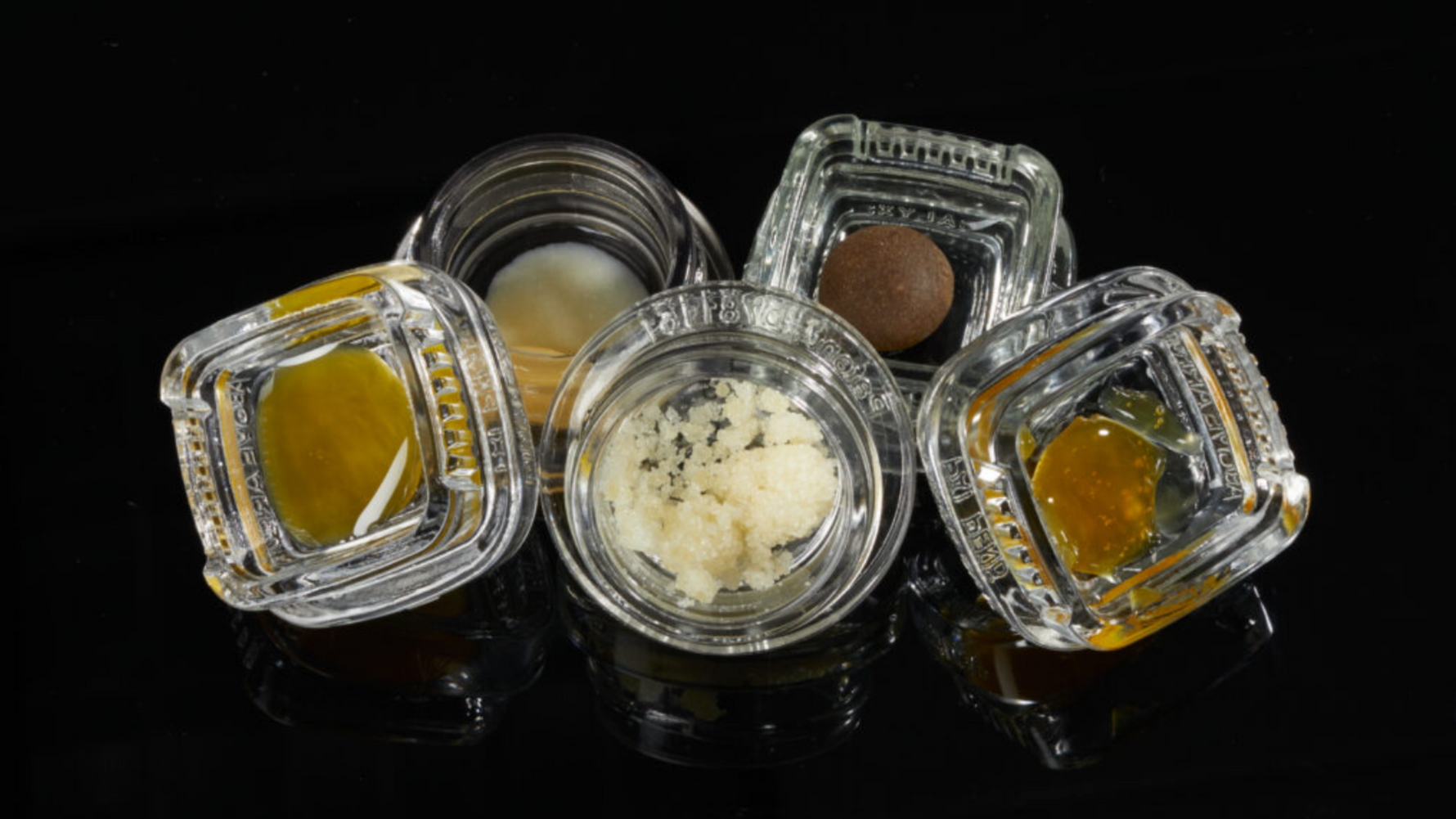 CannaAid-s-Live-Resin-The-Ultimate-Guide-to-Quality-Flavor CannaAid